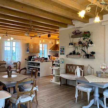 Roseto Holidays Azzurro Cavalcaselle Exterior foto