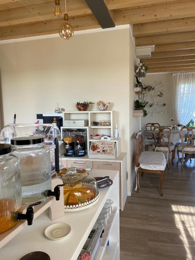 Roseto Holidays Azzurro Cavalcaselle Exterior foto